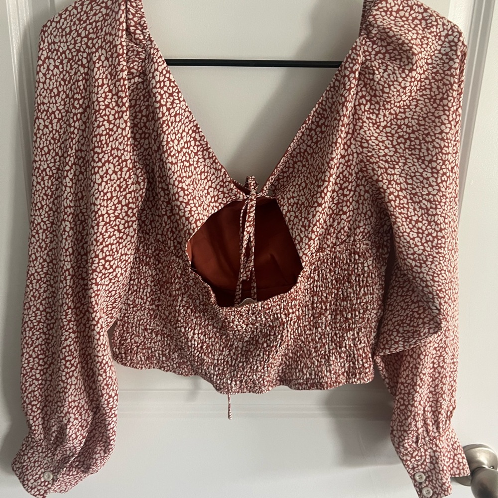 Women's Rust Patterned Top - Picture 2 of 3